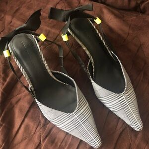 *New* Zara kitten heels pump (sz7)